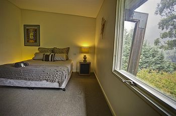 CountryPlace - Surfers Gold Coast 3