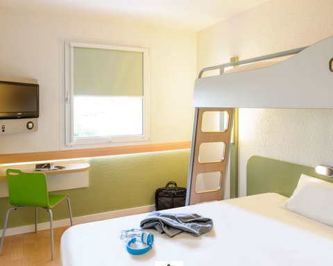 Ibis Budget Enfield - Surfers Gold Coast 0
