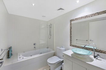 Sandy Cove Apartments - Surfers Gold Coast 19