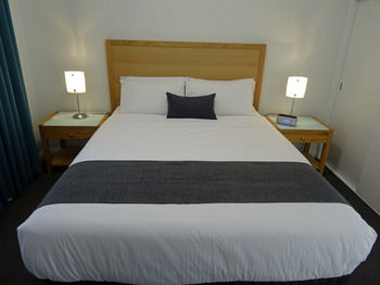 Best Western Fawkner Suites & Serviced Apartments - Surfers Gold Coast 0