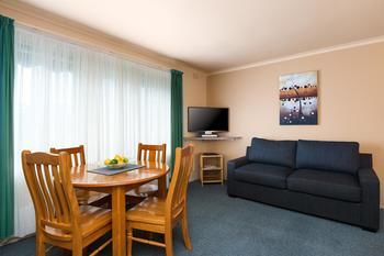 Best Western Fawkner Suites & Serviced Apartments - Surfers Gold Coast 13
