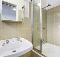 Brown Jug Inn Hotel - Surfers Gold Coast