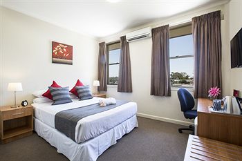 Pritchards Hotel - Surfers Gold Coast 7
