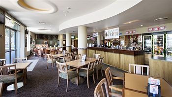 Pritchards Hotel - Surfers Gold Coast 15