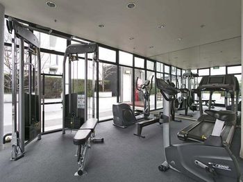 Alpha Apartments Melbourne - Surfers Gold Coast 5