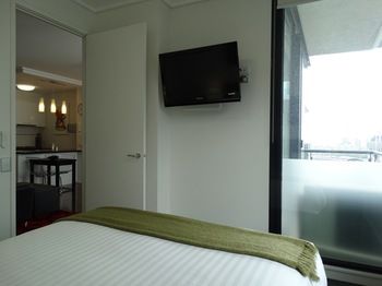 Alpha Apartments Melbourne - Surfers Gold Coast 8