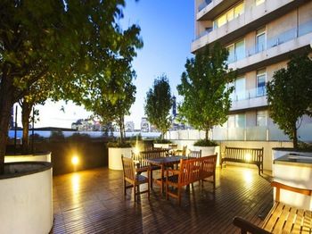 Alpha Apartments Melbourne - Surfers Gold Coast 9