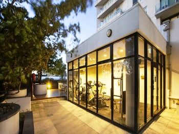 Alpha Apartments Melbourne - Surfers Gold Coast 27