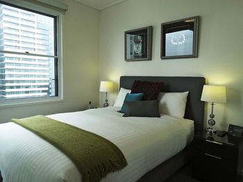 Alpha Apartments Melbourne - Surfers Gold Coast 32