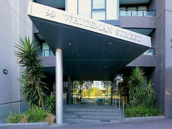 Alpha Apartments Melbourne - Surfers Gold Coast 36