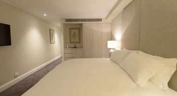 Miramare Gardens - Surfers Gold Coast 26