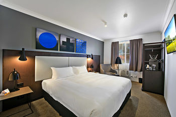 Quality Hotel CKS Sydney Airport - Surfers Gold Coast 1