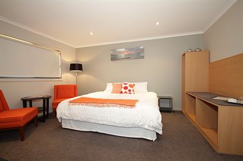 The Edgewater Bed & Breakfast - Surfers Gold Coast 11