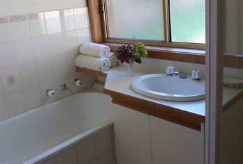 Australian Home Away @ Doncaster Andersons Creek 2 - Surfers Gold Coast 0