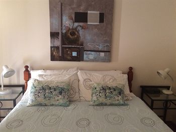 Australian Home Away @ Doncaster Andersons Creek 2 - Surfers Gold Coast 1