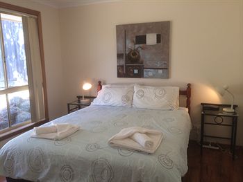 Australian Home Away @ Doncaster Andersons Creek 2 - Surfers Gold Coast 3