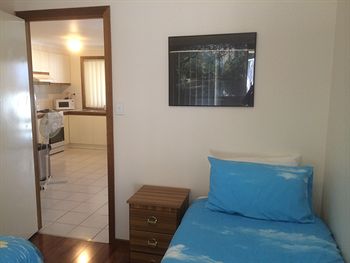 Australian Home Away @ Doncaster Andersons Creek 2 - Surfers Gold Coast 4