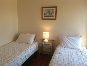 Australian Home Away @ Doncaster Andersons Creek 2 - Surfers Gold Coast 5