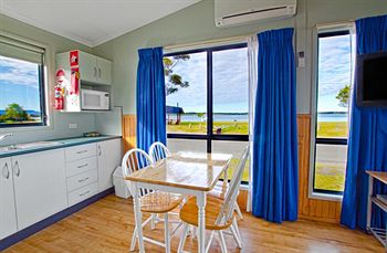 South Coast Retreat - Surfers Gold Coast 4