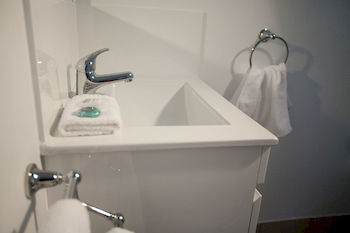 South Coast Retreat - Surfers Gold Coast 13