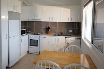 South Coast Retreat - Surfers Gold Coast 17