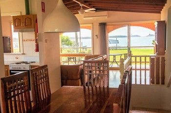 South Coast Retreat - Surfers Gold Coast 40