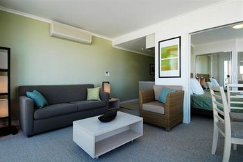 Ettalong Beach Apartments - Surfers Gold Coast 10
