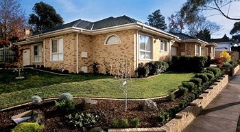 Waverley Corporate Townhouses - Surfers Gold Coast 0