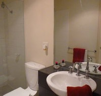 Australian Home Away  Market Square Melbourne - Surfers Gold Coast