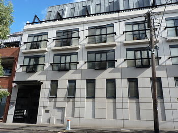 Australian Home Away @ Market Square Melbourne - Surfers Gold Coast 2