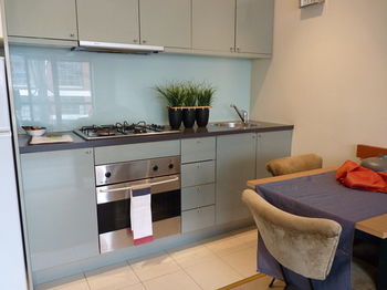 Australian Home Away @ Market Square Melbourne - Surfers Gold Coast 6