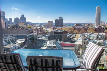 Darlinghurst Apartments - Surfers Gold Coast 19