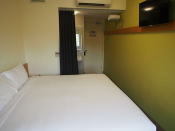 Ibis Budget Sydney Olympic Park - Surfers Gold Coast 17