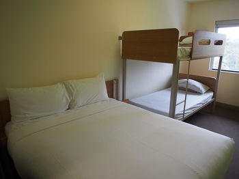 Ibis Budget Sydney Olympic Park - Surfers Gold Coast 24