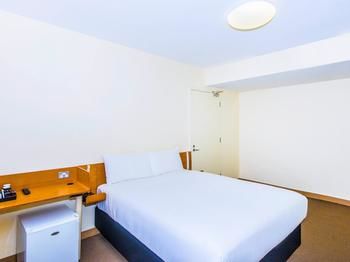 Ibis Budget Sydney Olympic Park - Surfers Gold Coast 40