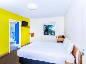 Ibis Budget Sydney Olympic Park - Surfers Gold Coast 46