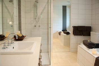 Mountain Element Retreats - Surfers Gold Coast 0