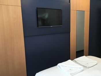 Ibis Budget Gosford - Surfers Gold Coast 8