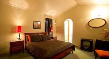 Riverwood Downs Mountain Valley Resort - Surfers Gold Coast 16