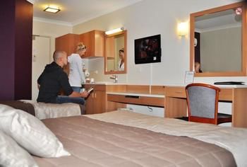 Dubbo R.s.l. Club Motel - Surfers Gold Coast 2