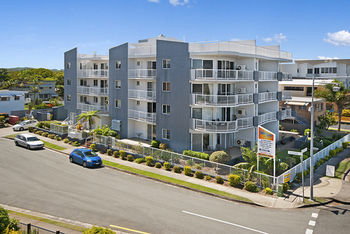 Sandy Shores Luxury Holiday Units - Surfers Gold Coast 0