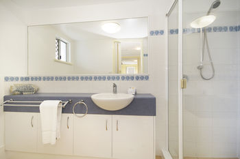 Sandy Shores Luxury Holiday Units - Surfers Gold Coast 7