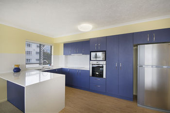 Sandy Shores Luxury Holiday Units - Surfers Gold Coast 25