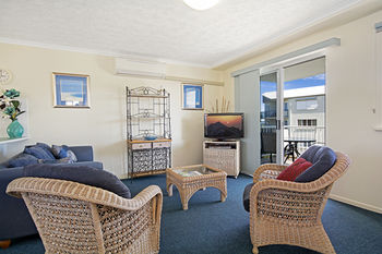 Sandy Shores Luxury Holiday Units - Surfers Gold Coast 54