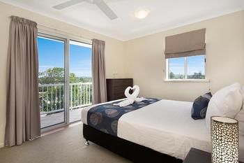 Sandy Shores Luxury Holiday Units - Surfers Gold Coast 60