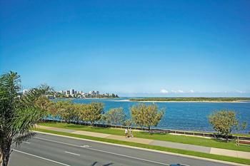 Sandy Shores Luxury Holiday Units - Surfers Gold Coast 70