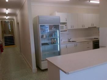 The Entrance Backpackers - Hostel - Surfers Gold Coast 4