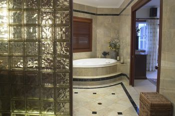 Kingfishers Manor @ Noosa - Surfers Gold Coast 7