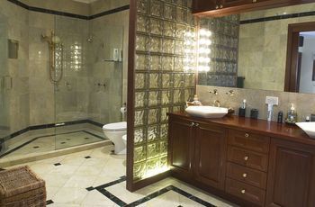 Kingfishers Manor @ Noosa - Surfers Gold Coast 36