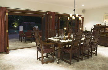Kingfishers Manor @ Noosa - Surfers Gold Coast 37